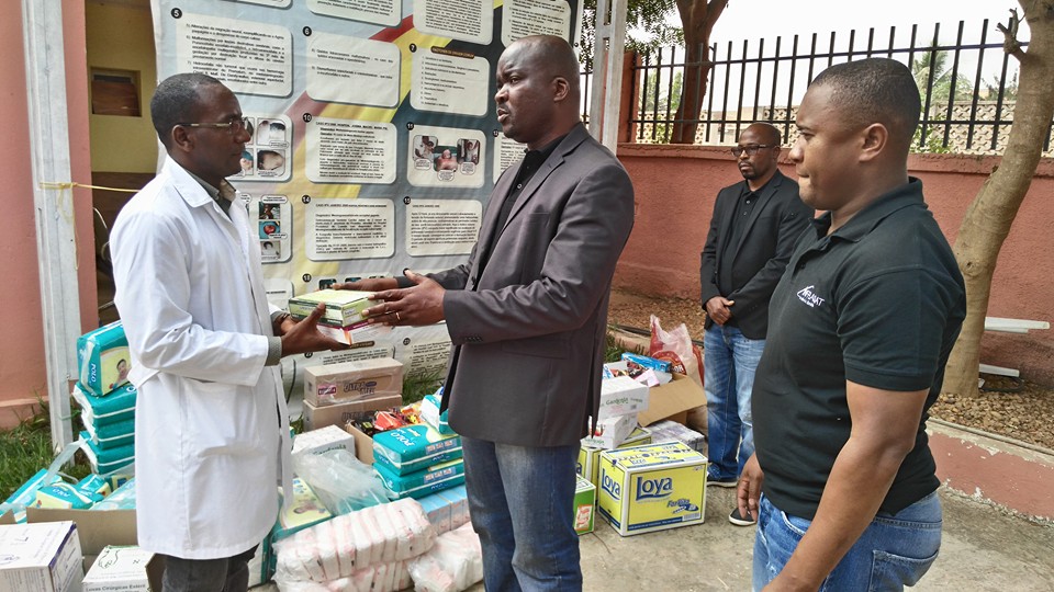INFRASAT doa bens ao Centro de Hidrocefalia do Kifica